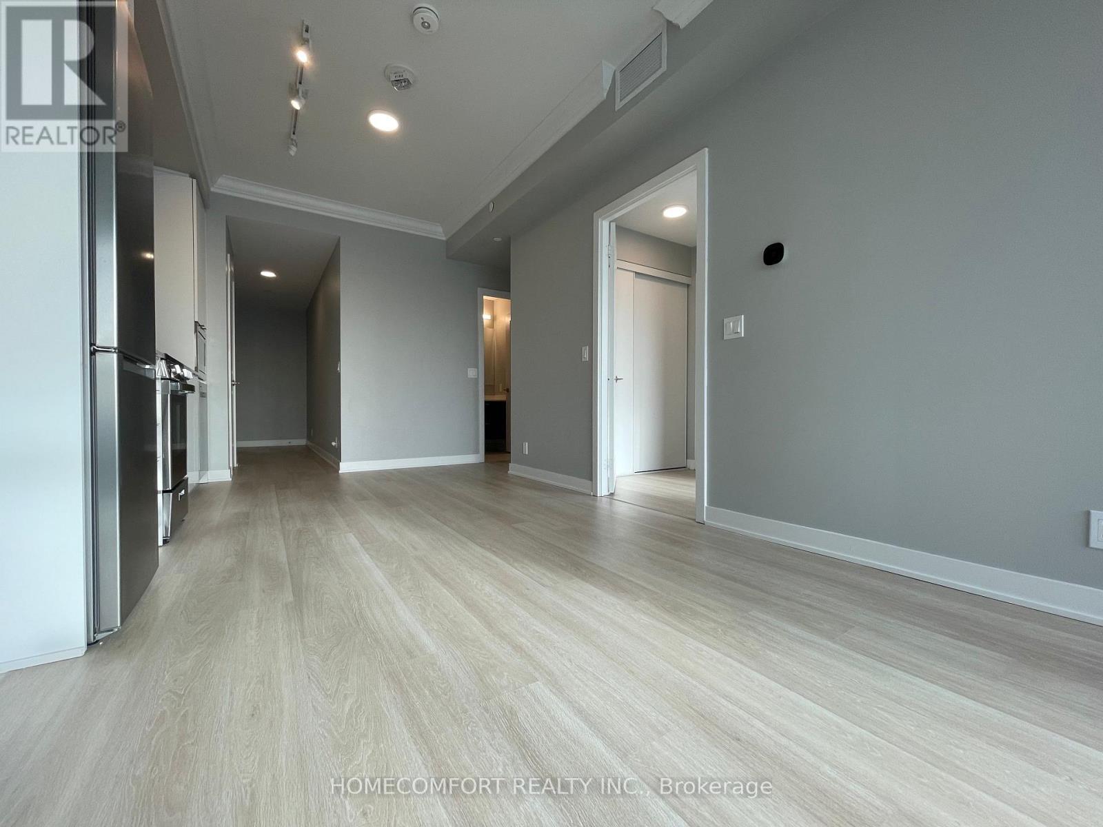 3302 - 30 Upper Mall Way, Vaughan, ON - Indoor Photo Showing Other Room
