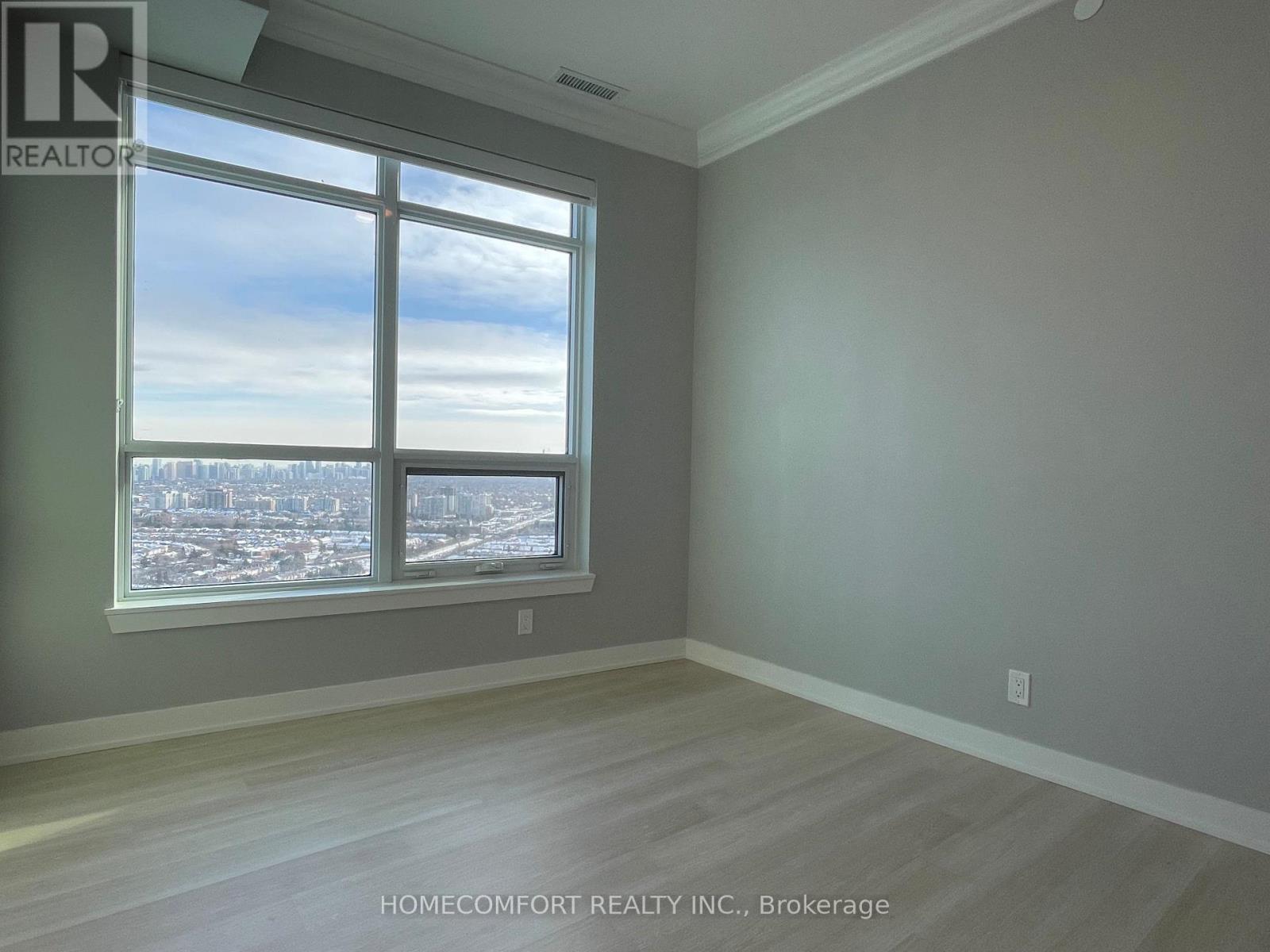 3302 - 30 Upper Mall Way, Vaughan, ON - Indoor Photo Showing Other Room