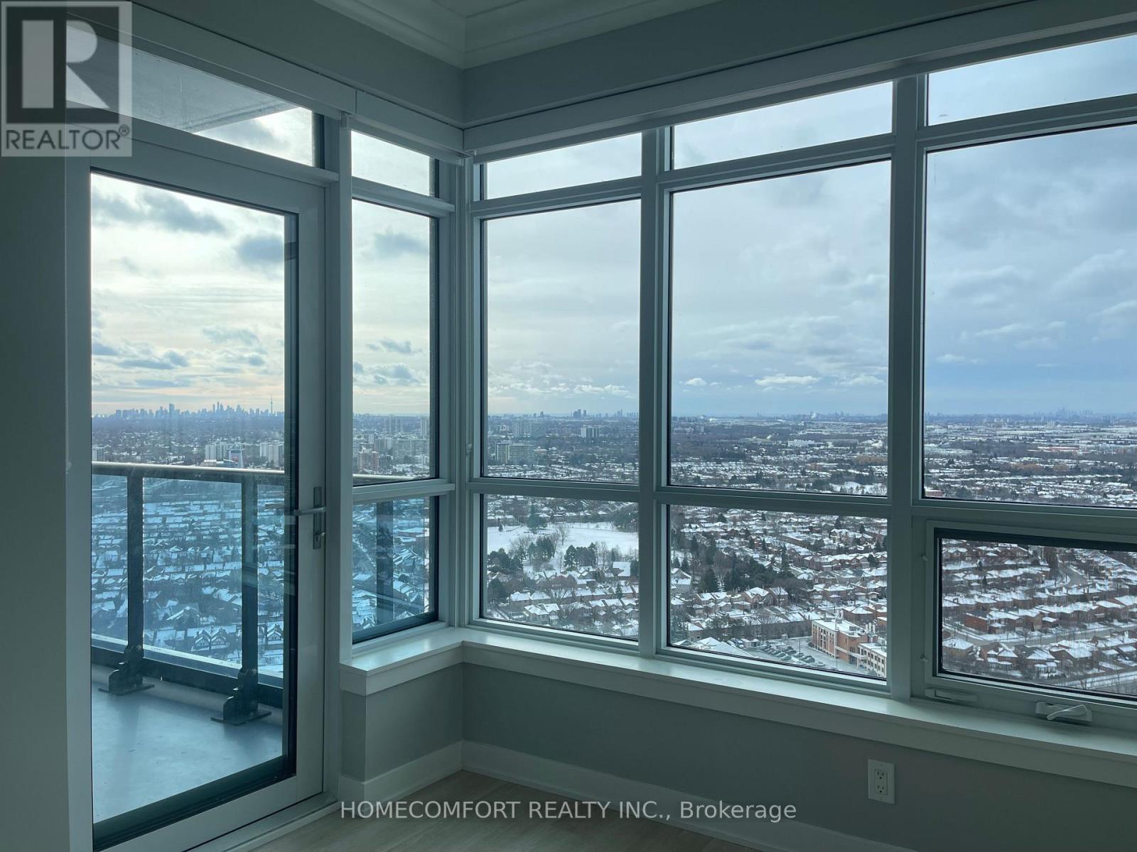 3302 - 30 Upper Mall Way, Vaughan, ON - Indoor Photo Showing Other Room