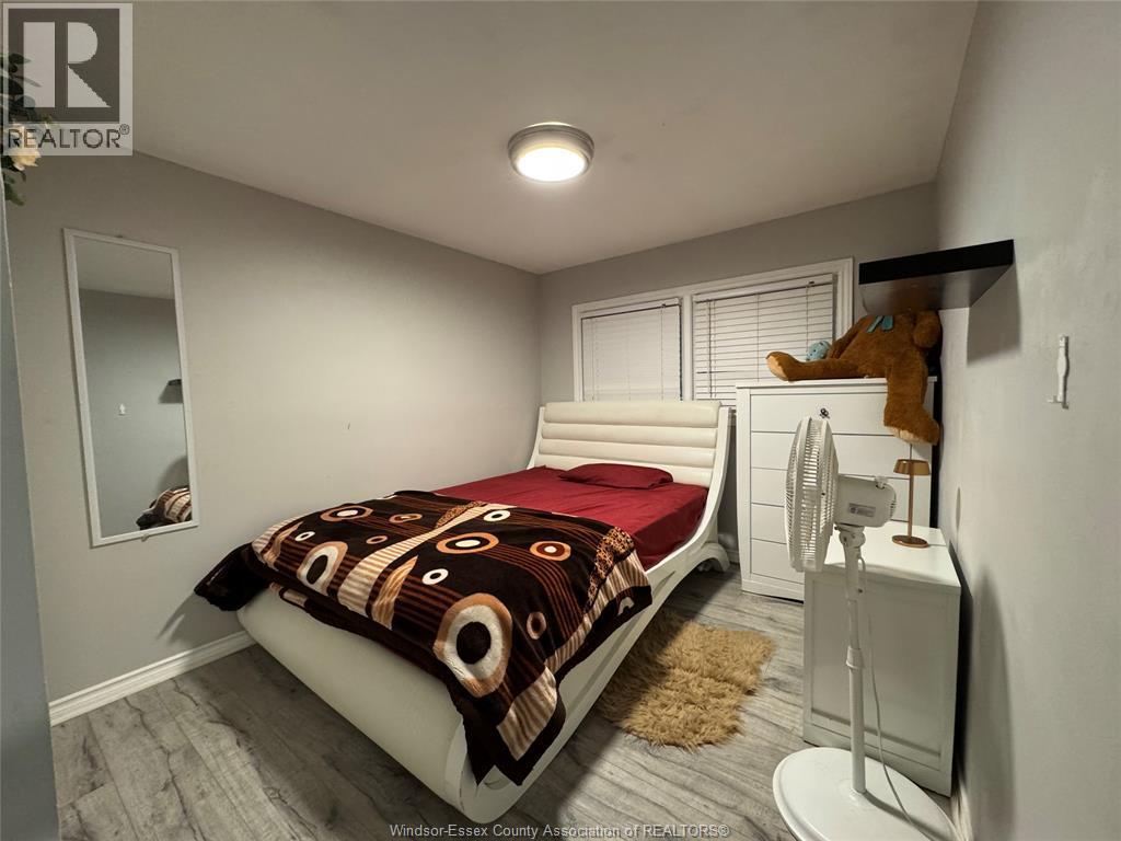 3175 Virginia Park Avenue, Windsor, ON - Indoor Photo Showing Bedroom