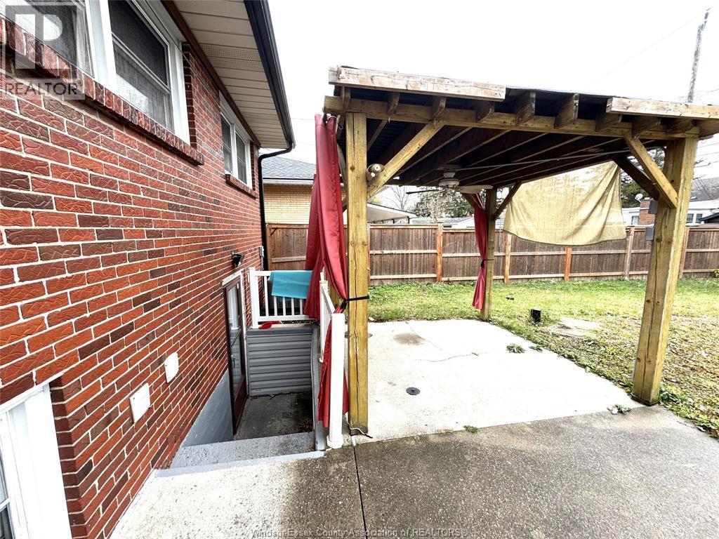 3175 Virginia Park Avenue, Windsor, ON - Outdoor With Exterior