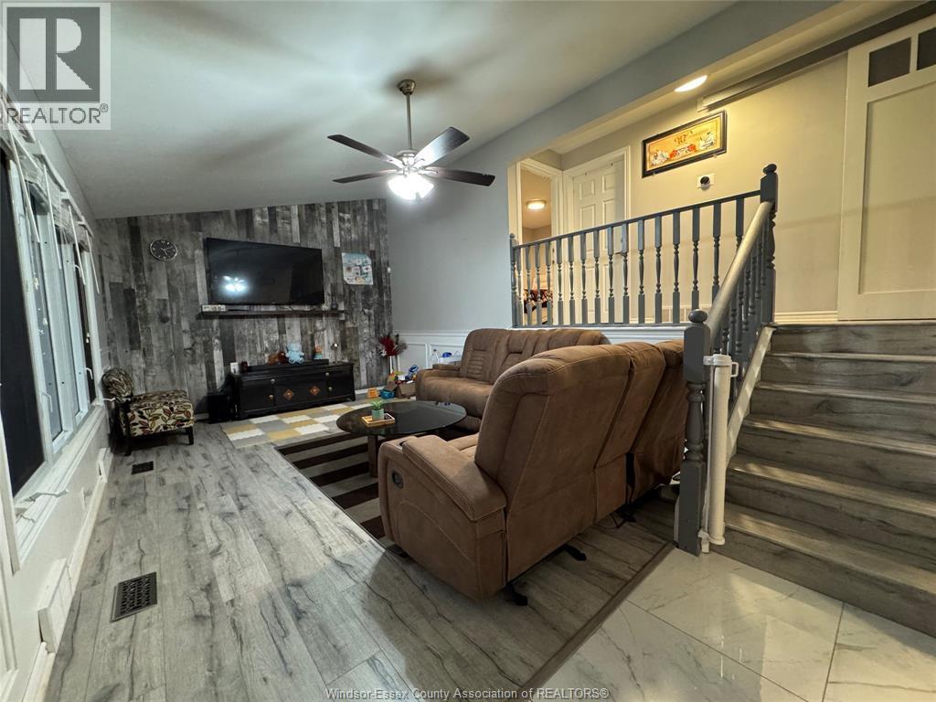 3175 Virginia Park Avenue, Windsor, ON - Indoor With Fireplace