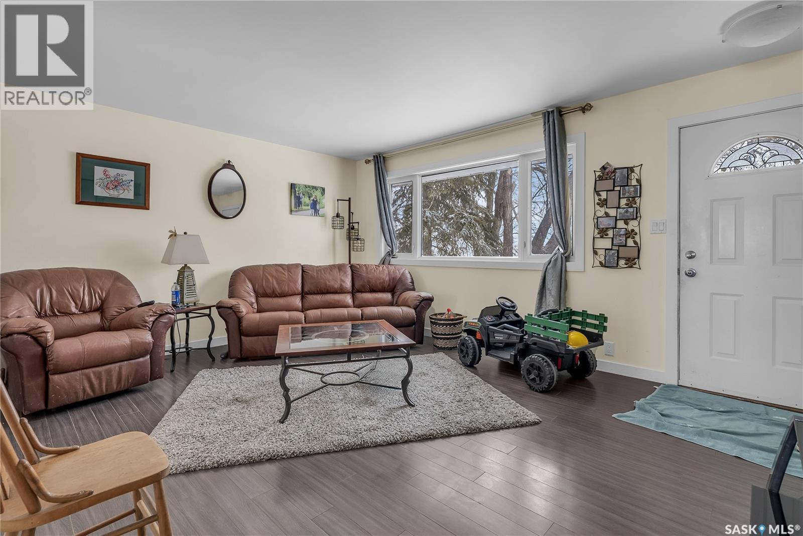 Iula Acreage Sitina Access Road, Vanscoy Rm No. 345, SK - Indoor Photo Showing Living Room