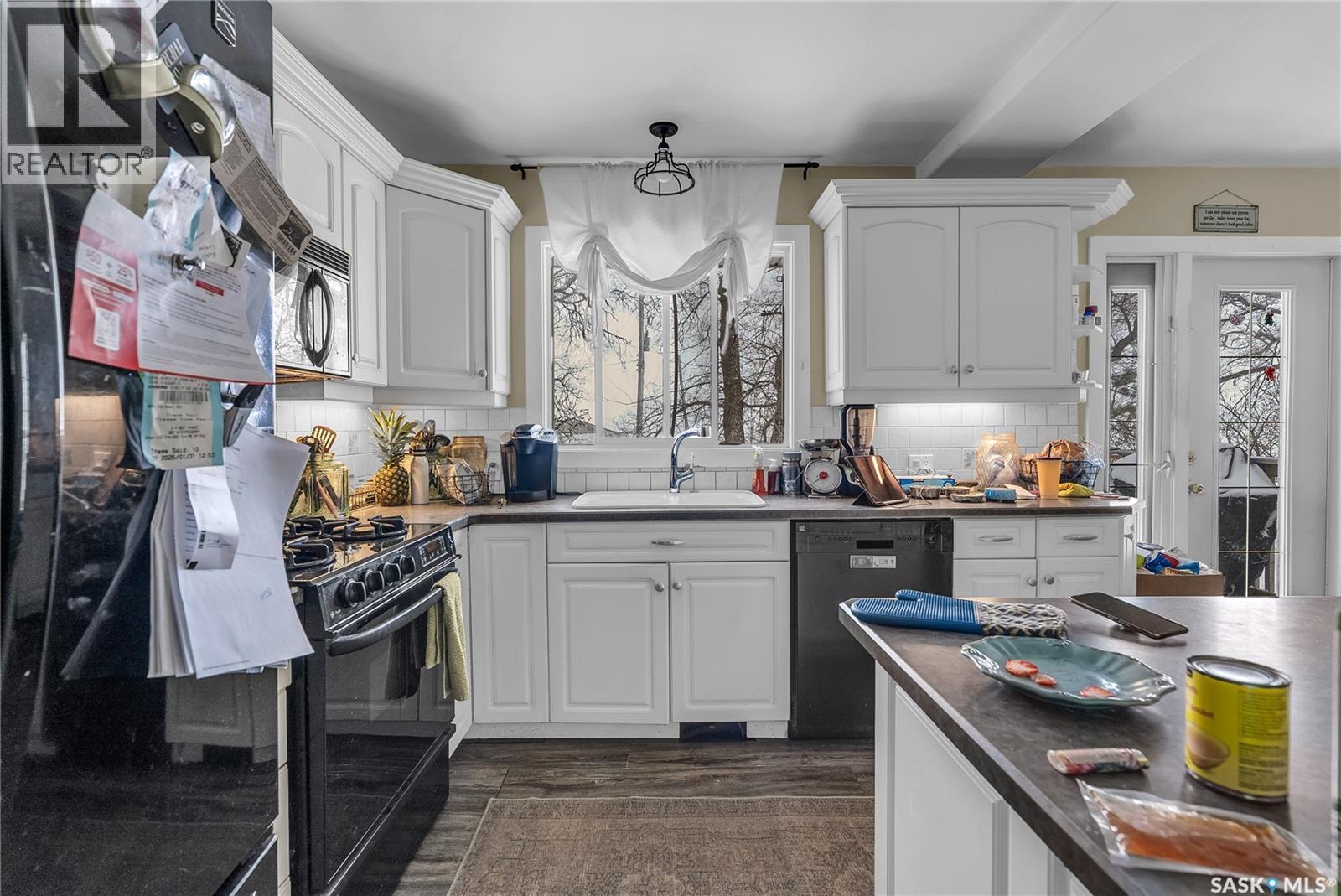 Iula Acreage Sitina Access Road, Vanscoy Rm No. 345, SK - Indoor Photo Showing Kitchen With Upgraded Kitchen