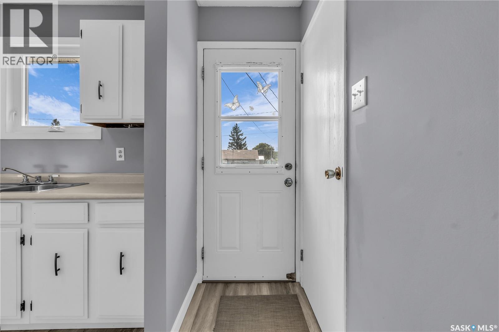 325 Riverside Drive, St. Louis, SK - Indoor Photo Showing Other Room