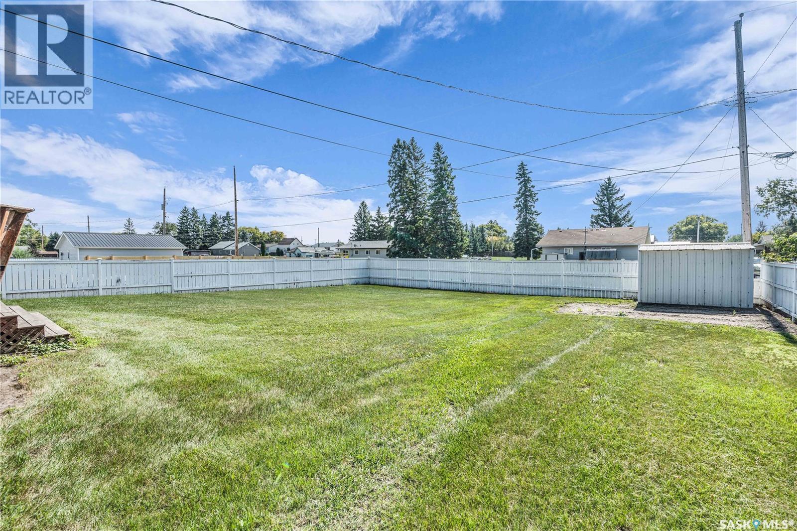 325 Riverside Drive, St. Louis, SK - Outdoor With Backyard