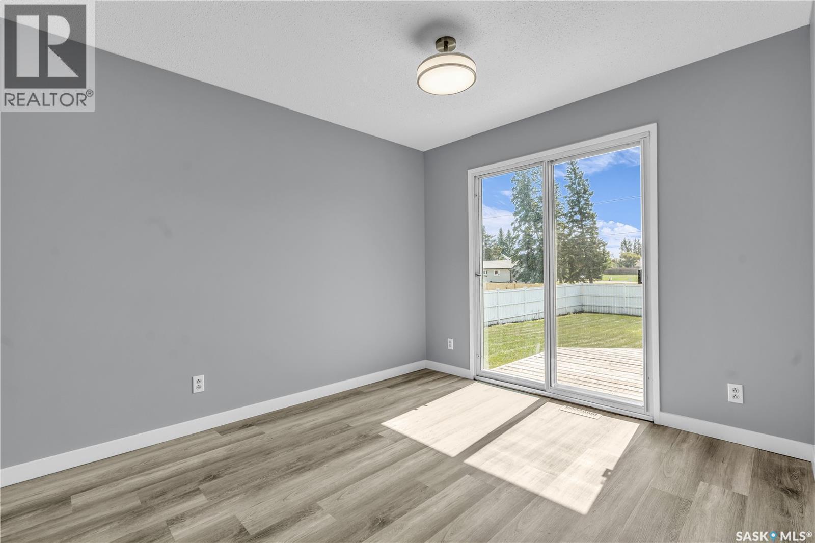 325 Riverside Drive, St. Louis, SK - Indoor Photo Showing Other Room