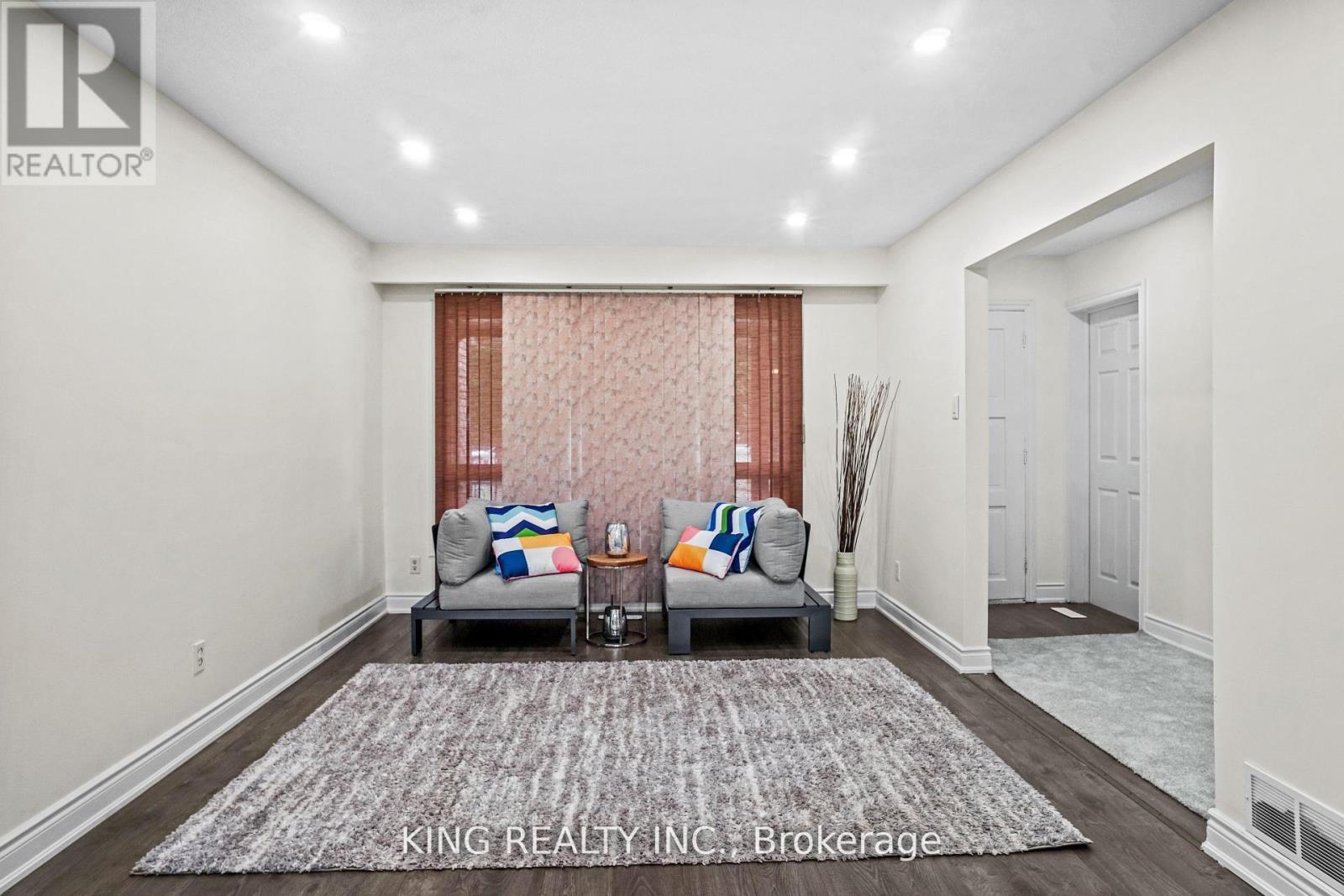 16 Wimbledon Court, Brampton, ON - Indoor