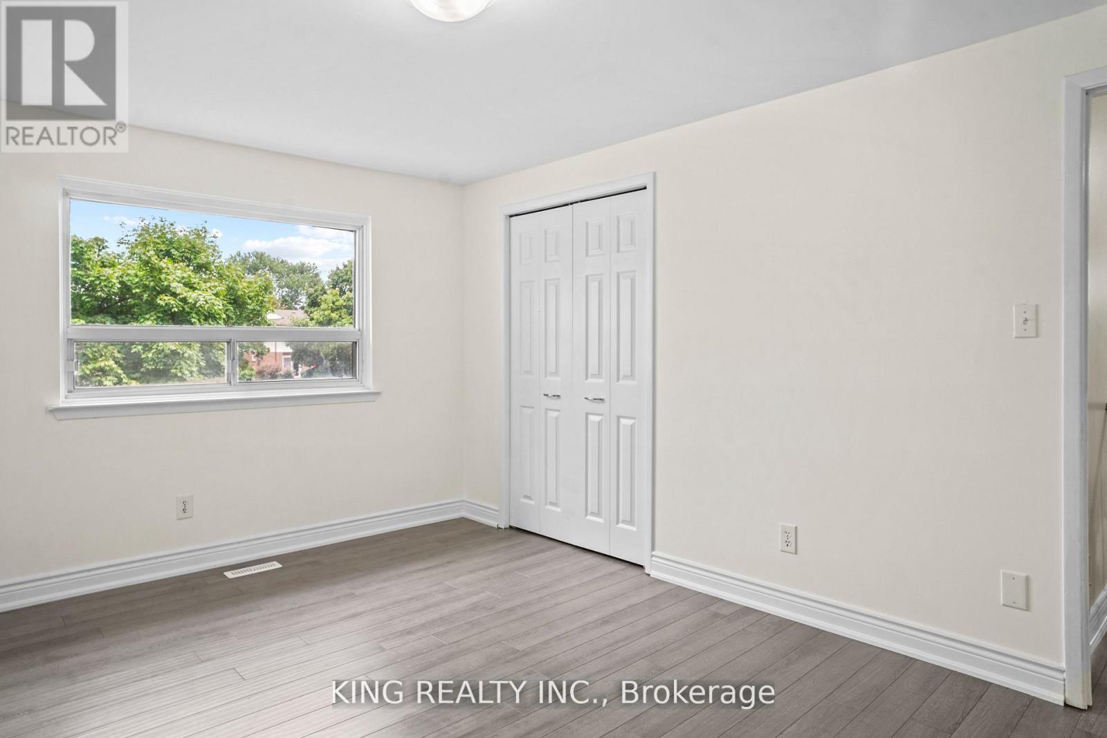 16 Wimbledon Court, Brampton, ON - Indoor Photo Showing Other Room