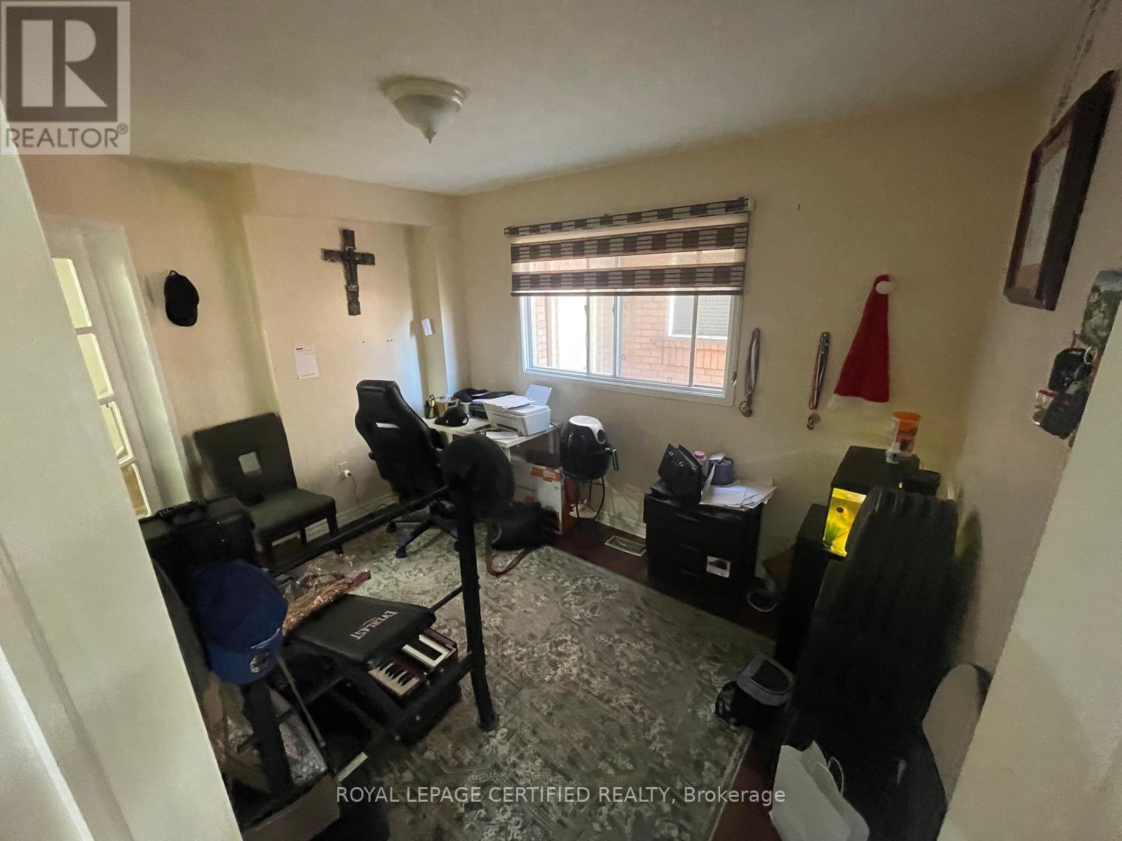 42 Wooliston Crescent, Brampton, ON - Indoor Photo Showing Other Room