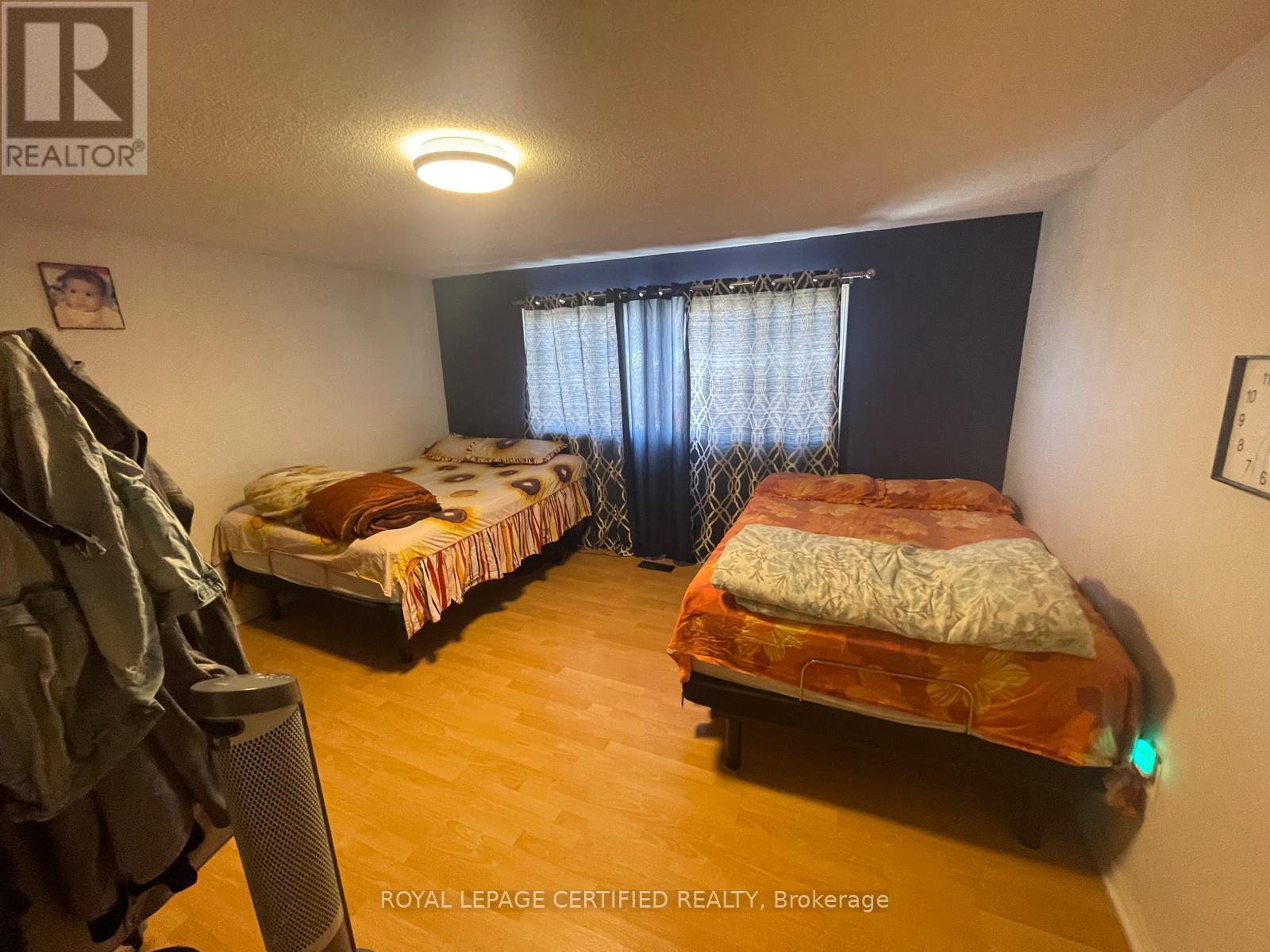 42 Wooliston Crescent, Brampton, ON - Indoor Photo Showing Bedroom