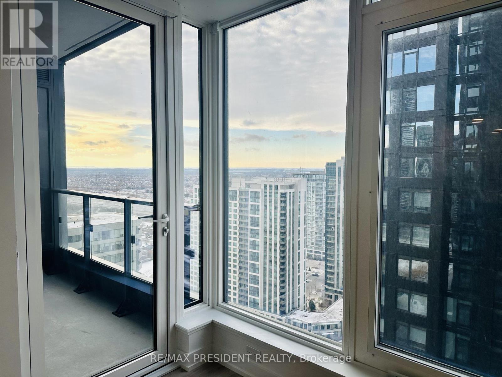 # 2311 - 395 Square One Drive, Mississauga, ON - Indoor Photo Showing Other Room