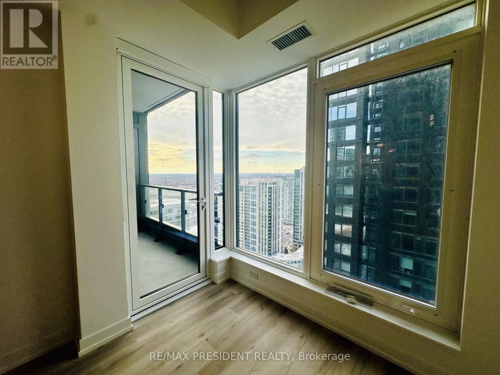 # 2311 - 395 Square One Drive, Mississauga, ON - Indoor Photo Showing Other Room