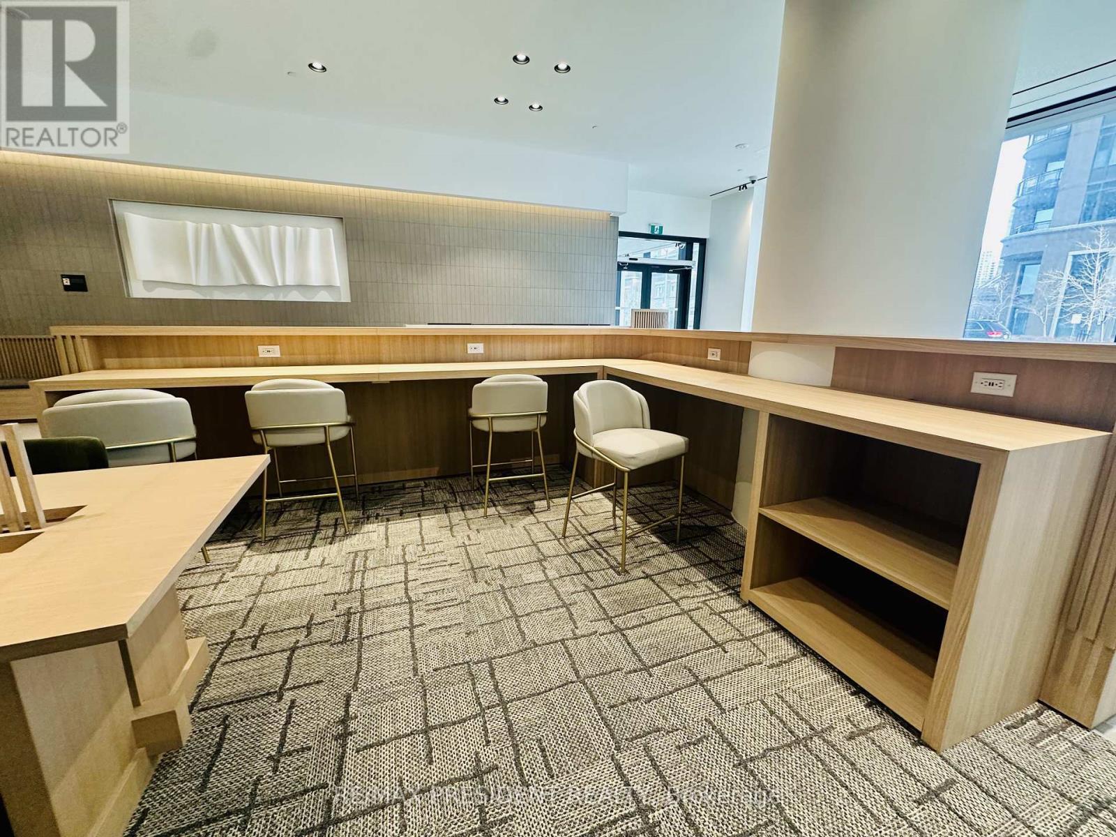 # 2311 - 395 Square One Drive, Mississauga, ON - Indoor Photo Showing Other Room