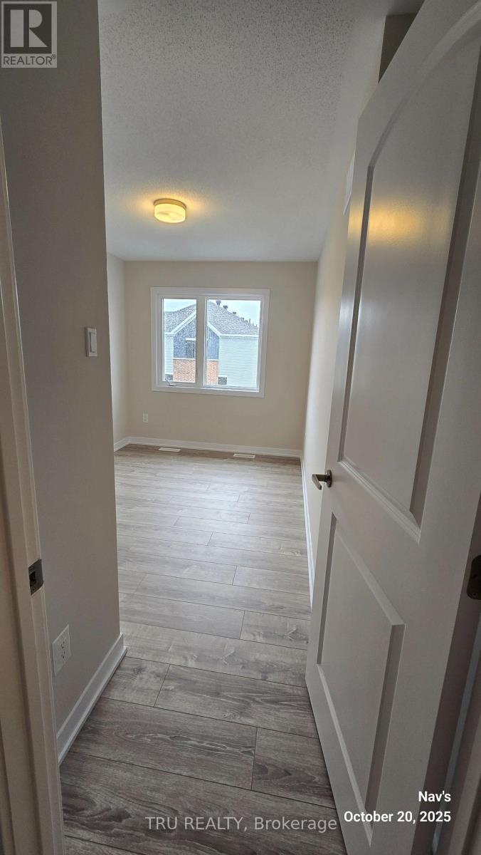 3rd bedroom (front) - 887 Andesite Terrace, Ottawa, ON - Indoor Photo Showing Other Room