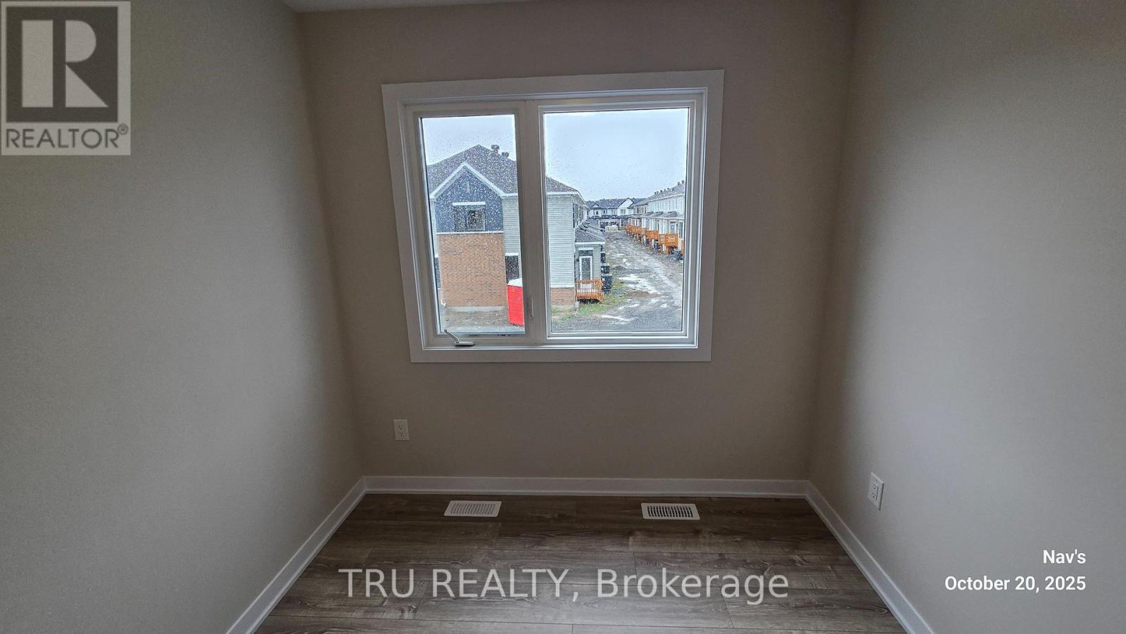 3rd bedroom (front) - 887 Andesite Terrace, Ottawa, ON - Indoor Photo Showing Other Room