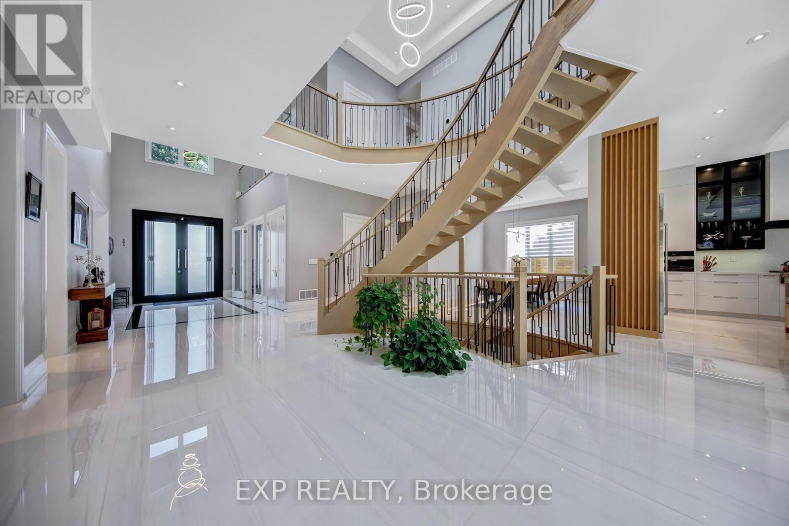 150 Wolfdale Avenue, Oakville, ON - Indoor Photo Showing Other Room