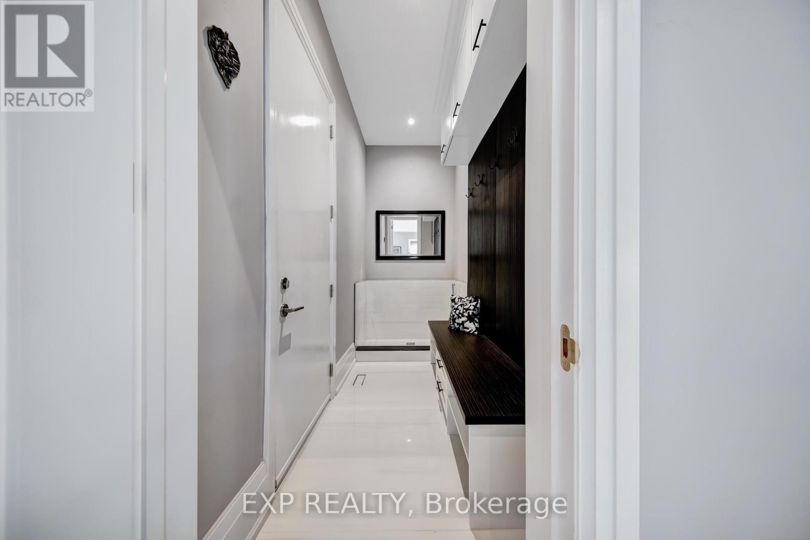 150 Wolfdale Avenue, Oakville, ON - Photo Showing Other Room