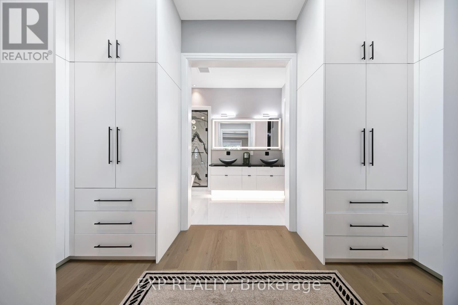 150 Wolfdale Avenue, Oakville, ON - Indoor Photo Showing Other Room