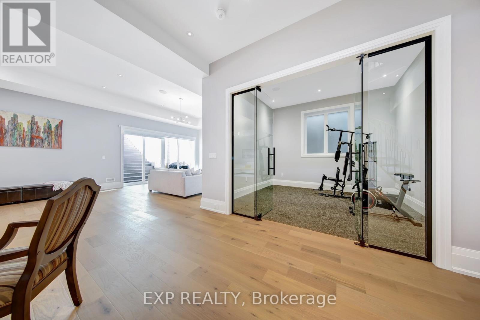 150 Wolfdale Avenue, Oakville, ON - Indoor Photo Showing Other Room