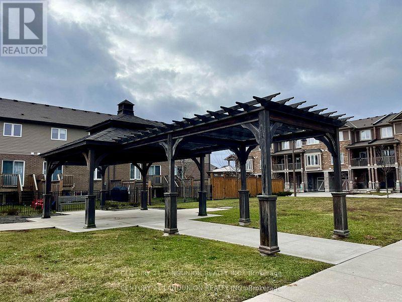 56 Bloom Crescent, Hamilton, ON - Outdoor