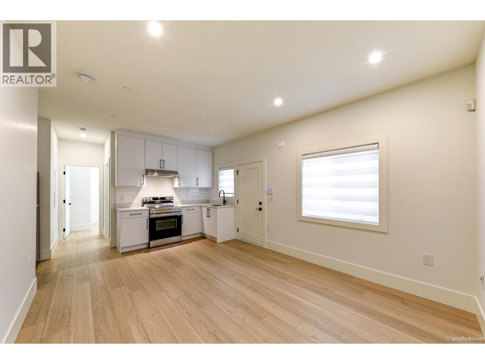Ground Level-104Xx Williams Road, Richmond, BC - Indoor Photo Showing Kitchen