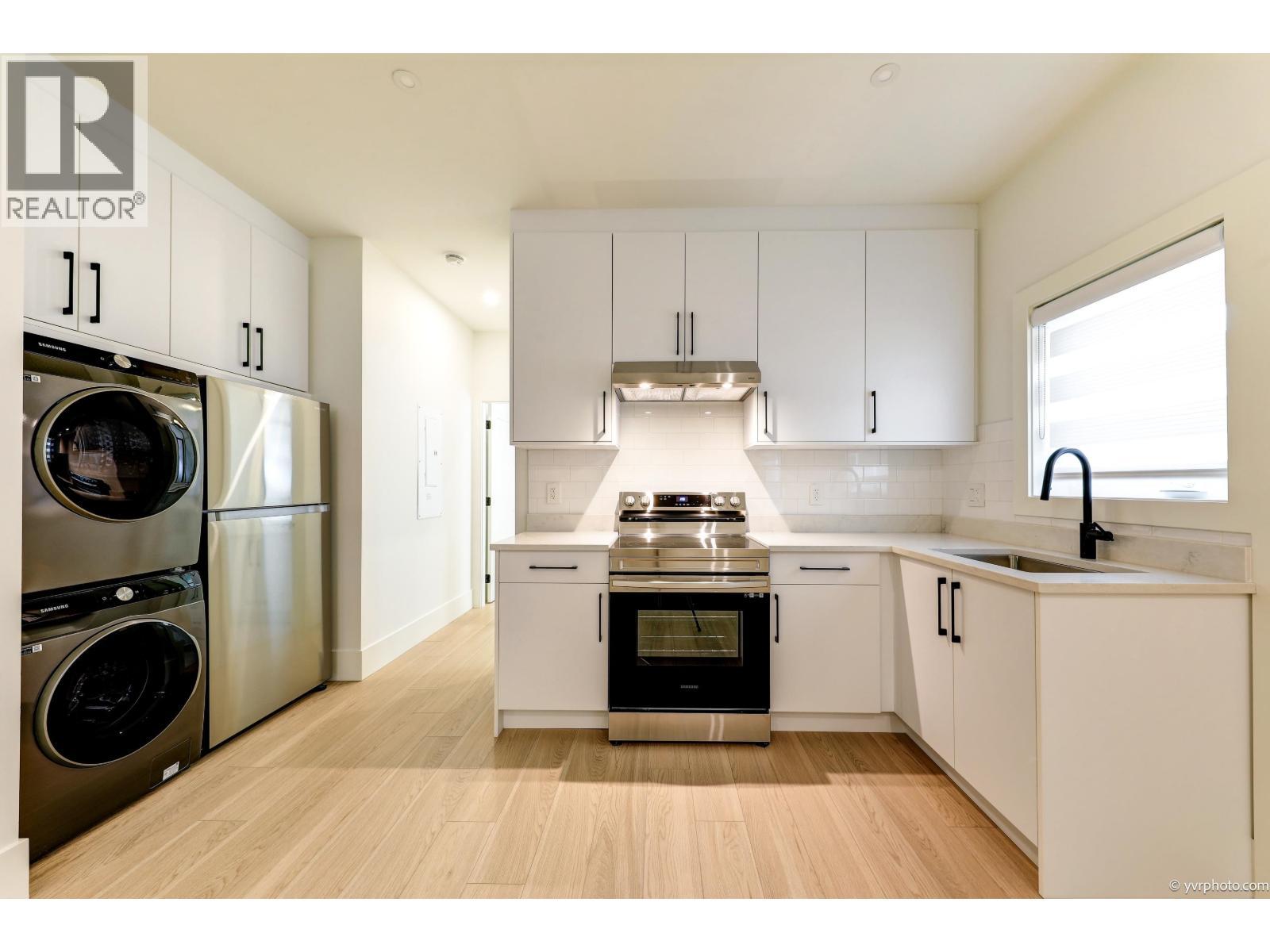 Ground Level-104Xx Williams Road, Richmond, BC - Indoor Photo Showing Kitchen