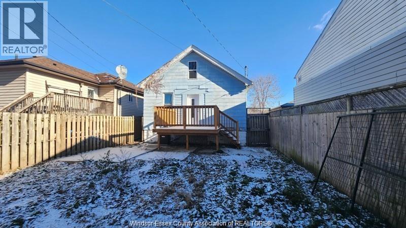 989 Oak Avenue Unit# Lower, Windsor, ON - Outdoor With Deck Patio Veranda