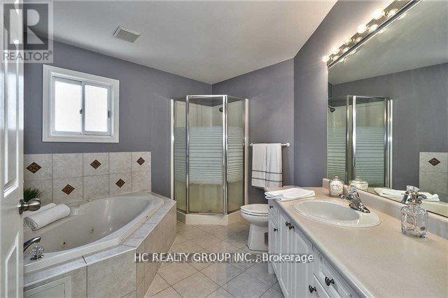 2171 Brays Lane, Oakville, ON - Indoor Photo Showing Bathroom