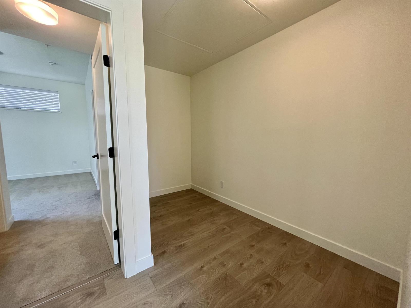 216 8379 201 Street, Langley, BC - Indoor Photo Showing Other Room