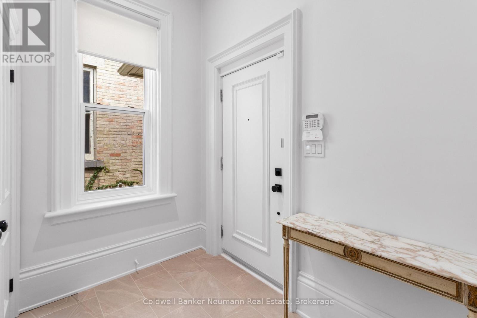 41 Liverpool Street, Guelph (Downtown), ON - Indoor Photo Showing Other Room