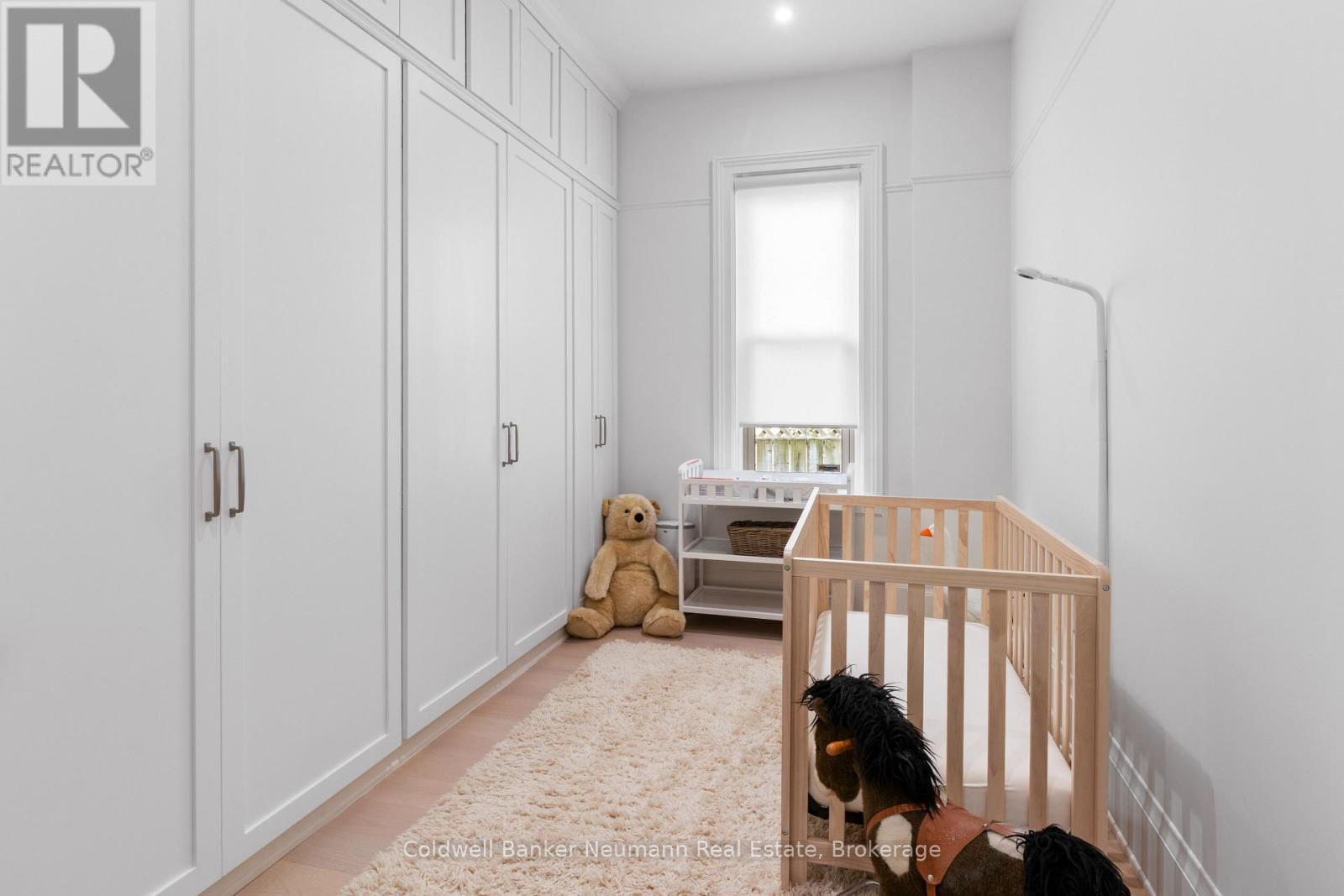 41 Liverpool Street, Guelph (Downtown), ON - Indoor Photo Showing Bedroom