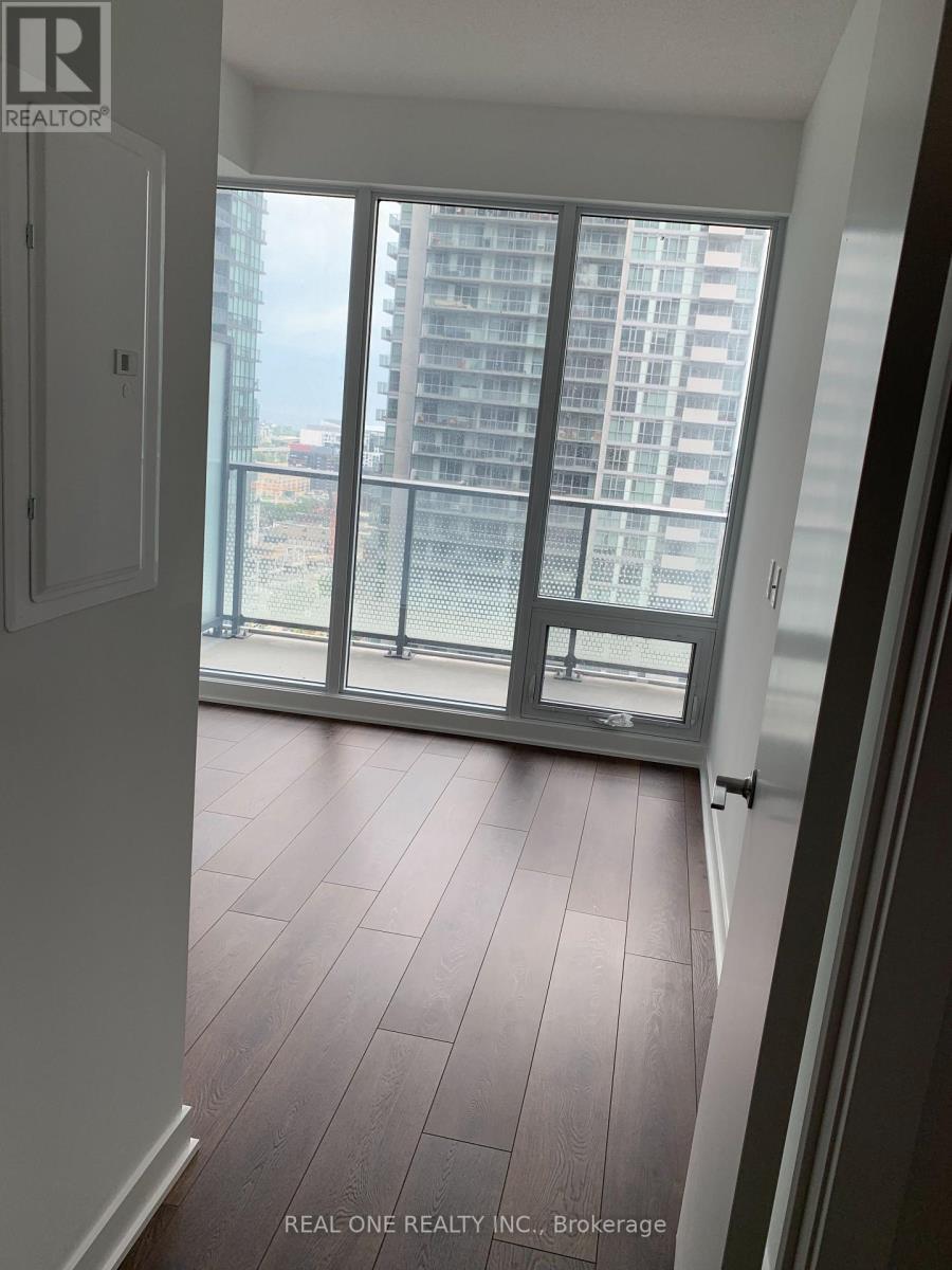 2905 - 125 Blue Jays Way, Toronto, ON - Indoor Photo Showing Other Room