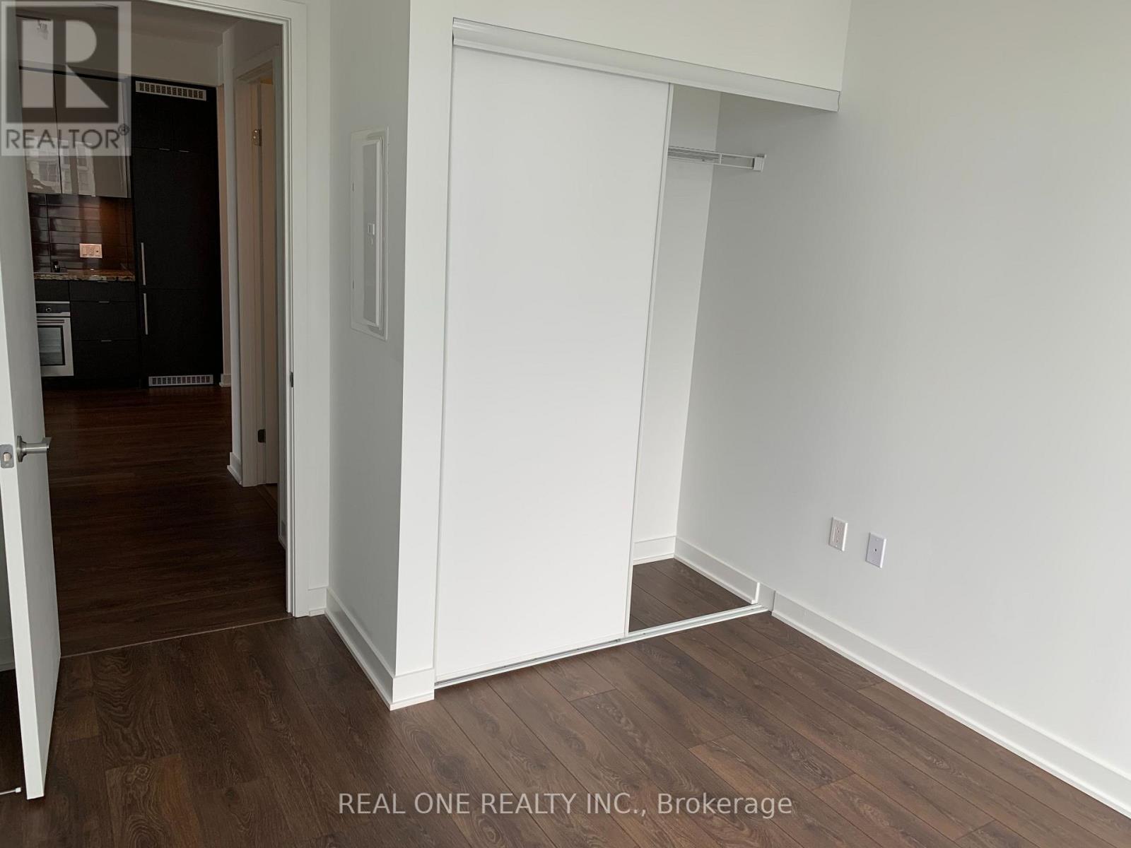 2905 - 125 Blue Jays Way, Toronto, ON - Indoor Photo Showing Other Room