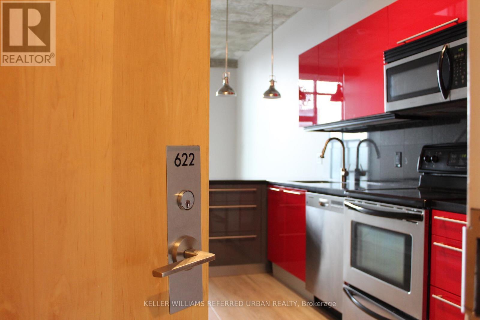 622 - 33 Mill Street, Toronto, ON - Indoor Photo Showing Kitchen