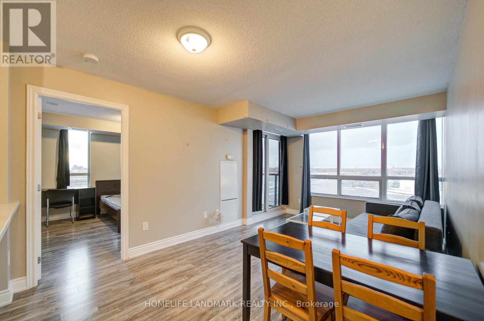 807 - 50 Brian Harrison Way, Toronto, ON - Indoor Photo Showing Dining Room