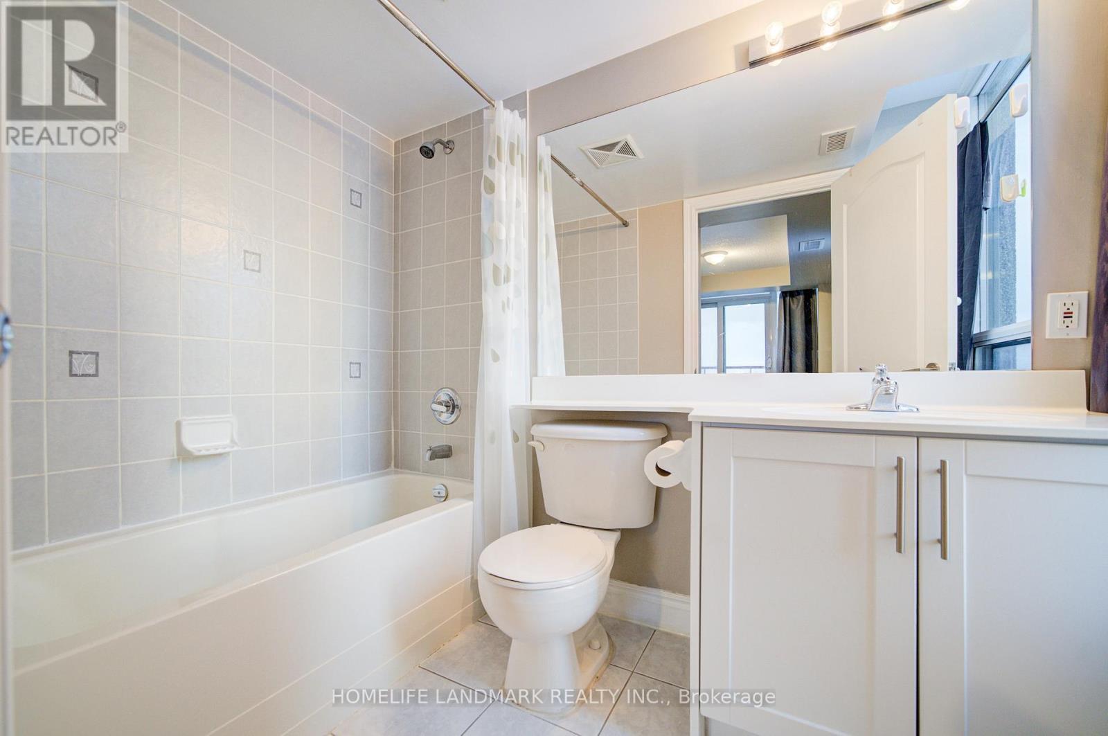 807 - 50 Brian Harrison Way, Toronto, ON - Indoor Photo Showing Bathroom