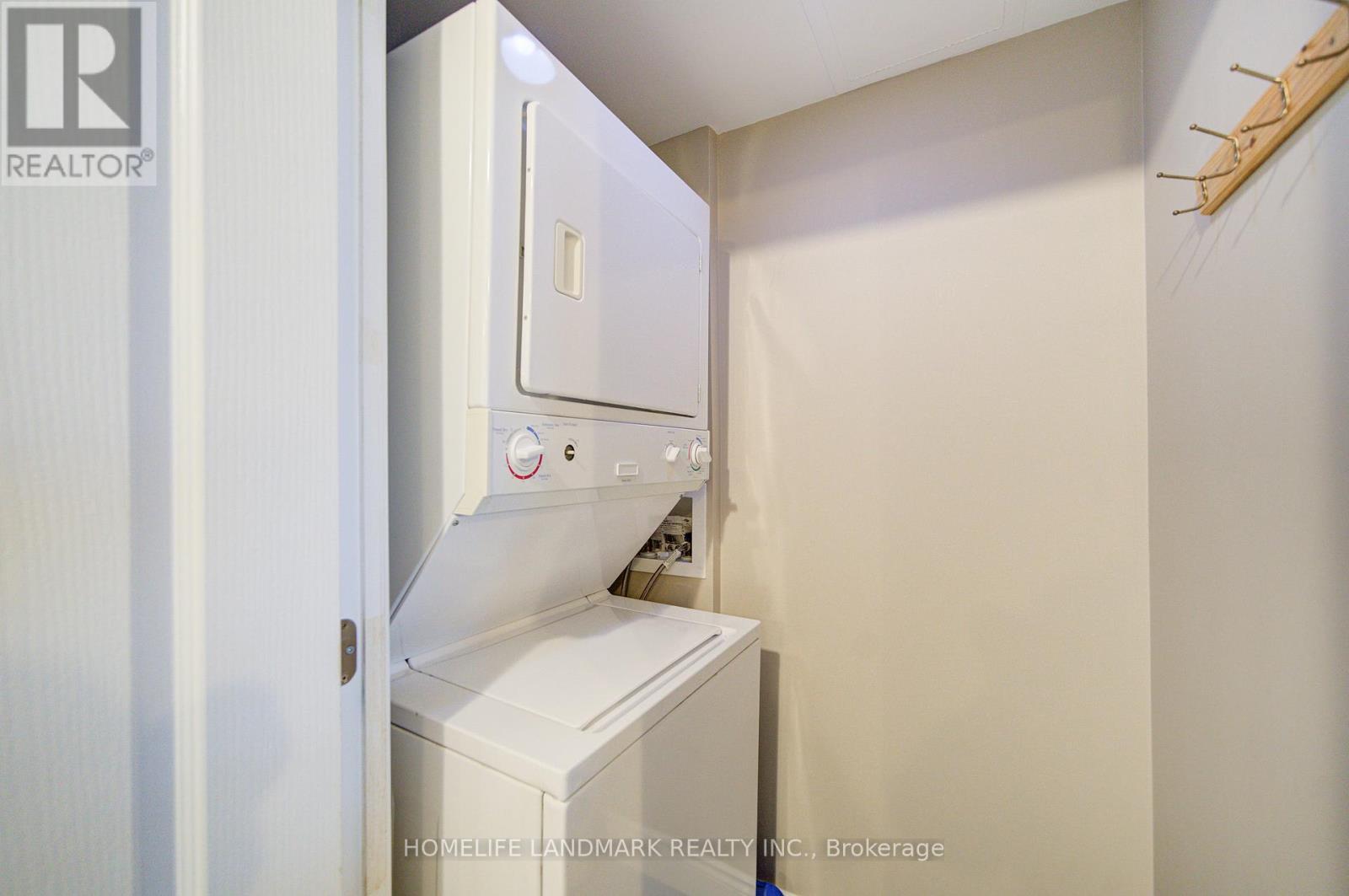 807 - 50 Brian Harrison Way, Toronto, ON - Indoor Photo Showing Laundry Room