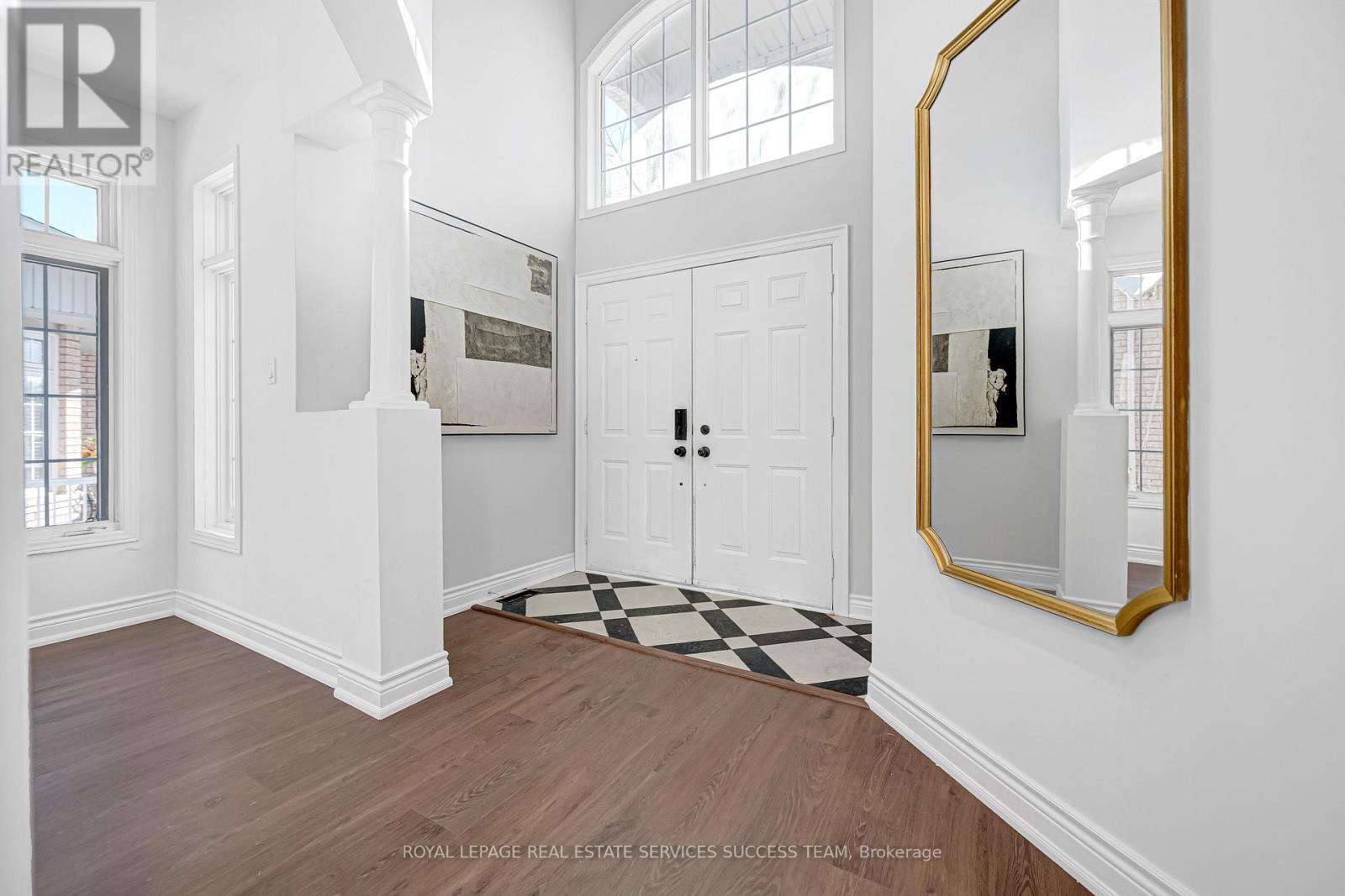 681 Bristol Road W, Mississauga, ON - Indoor Photo Showing Other Room