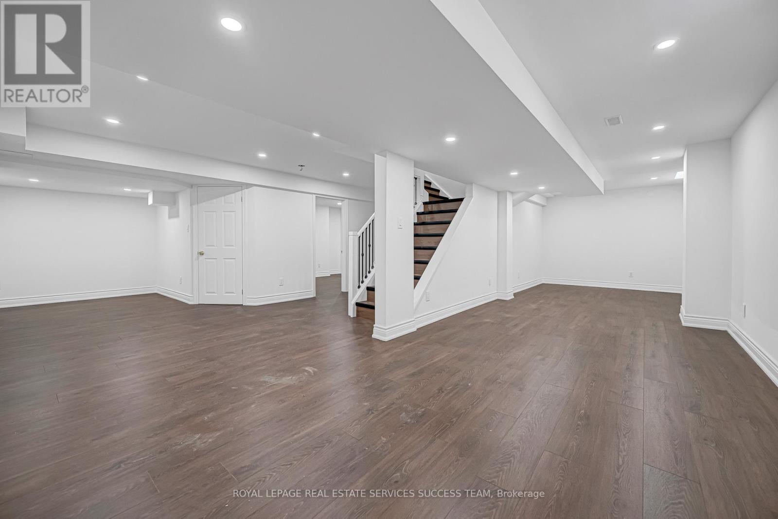 681 Bristol Road W, Mississauga, ON - Indoor Photo Showing Other Room