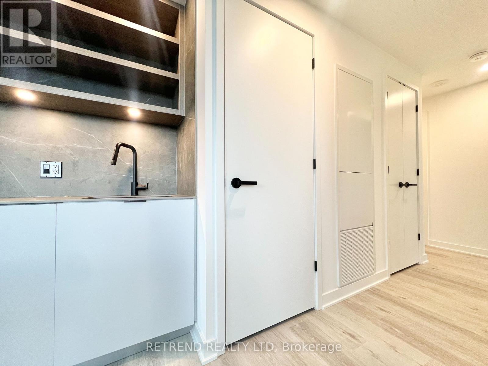 1912 - 55 Charles Street E, Toronto, ON - Indoor Photo Showing Other Room