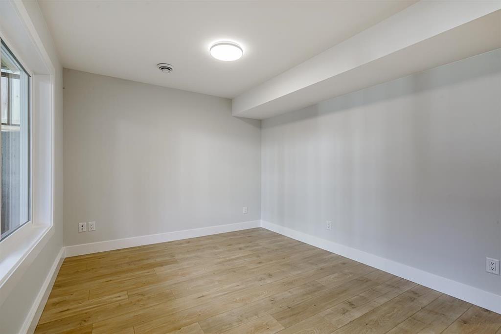 Basement 16583 25A, Surrey, BC - Indoor Photo Showing Other Room