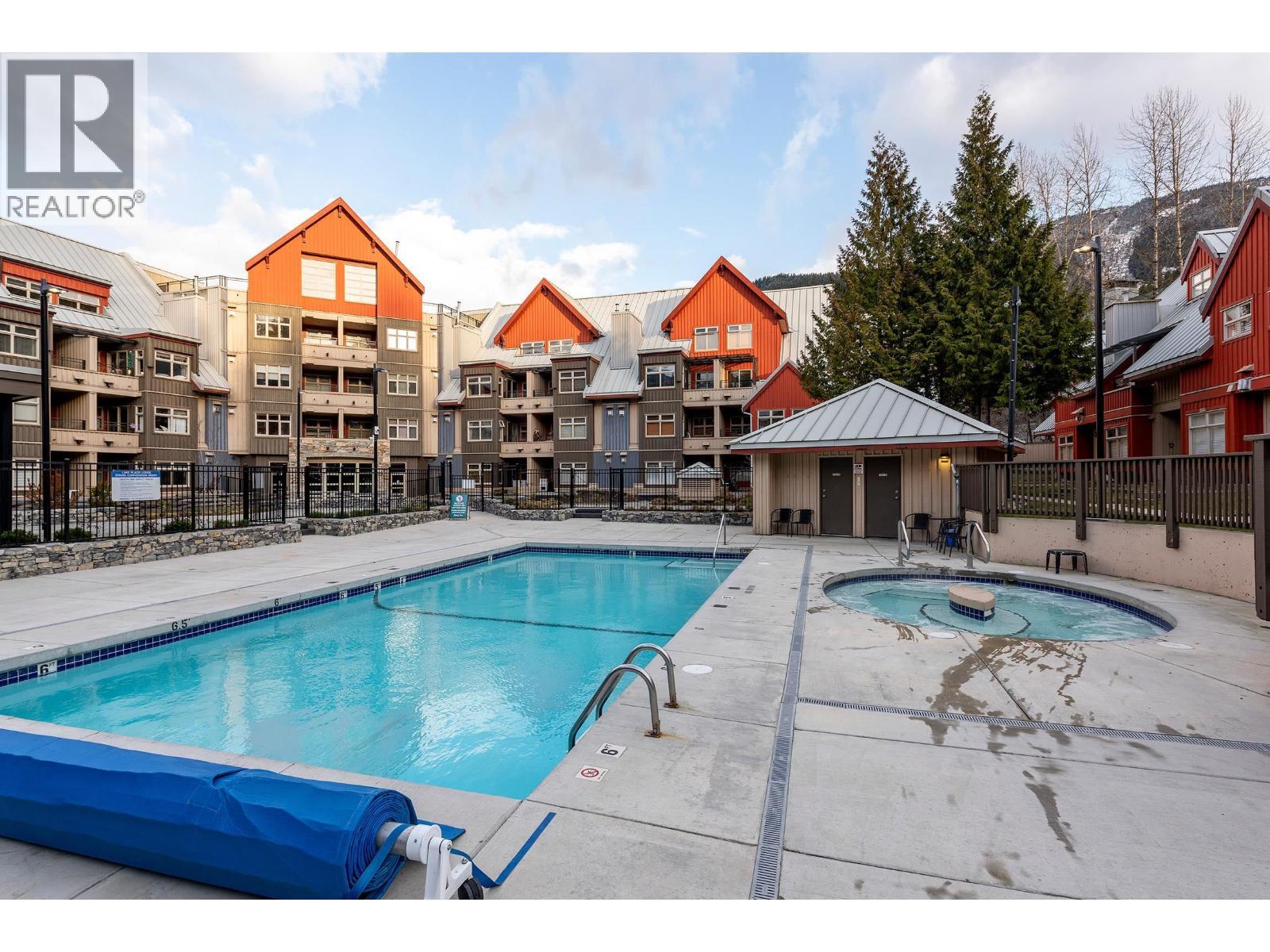 322 2050 Lake Placid Road, Whistler, BC - Outdoor With In Ground Pool