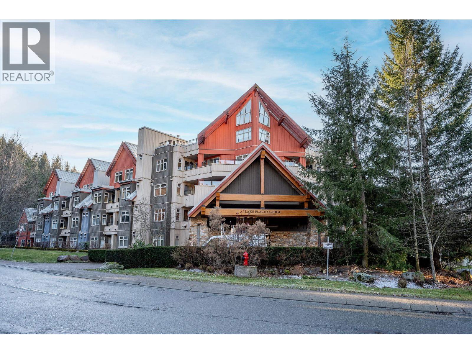 322 2050 Lake Placid Road, Whistler, BC - Outdoor With Facade