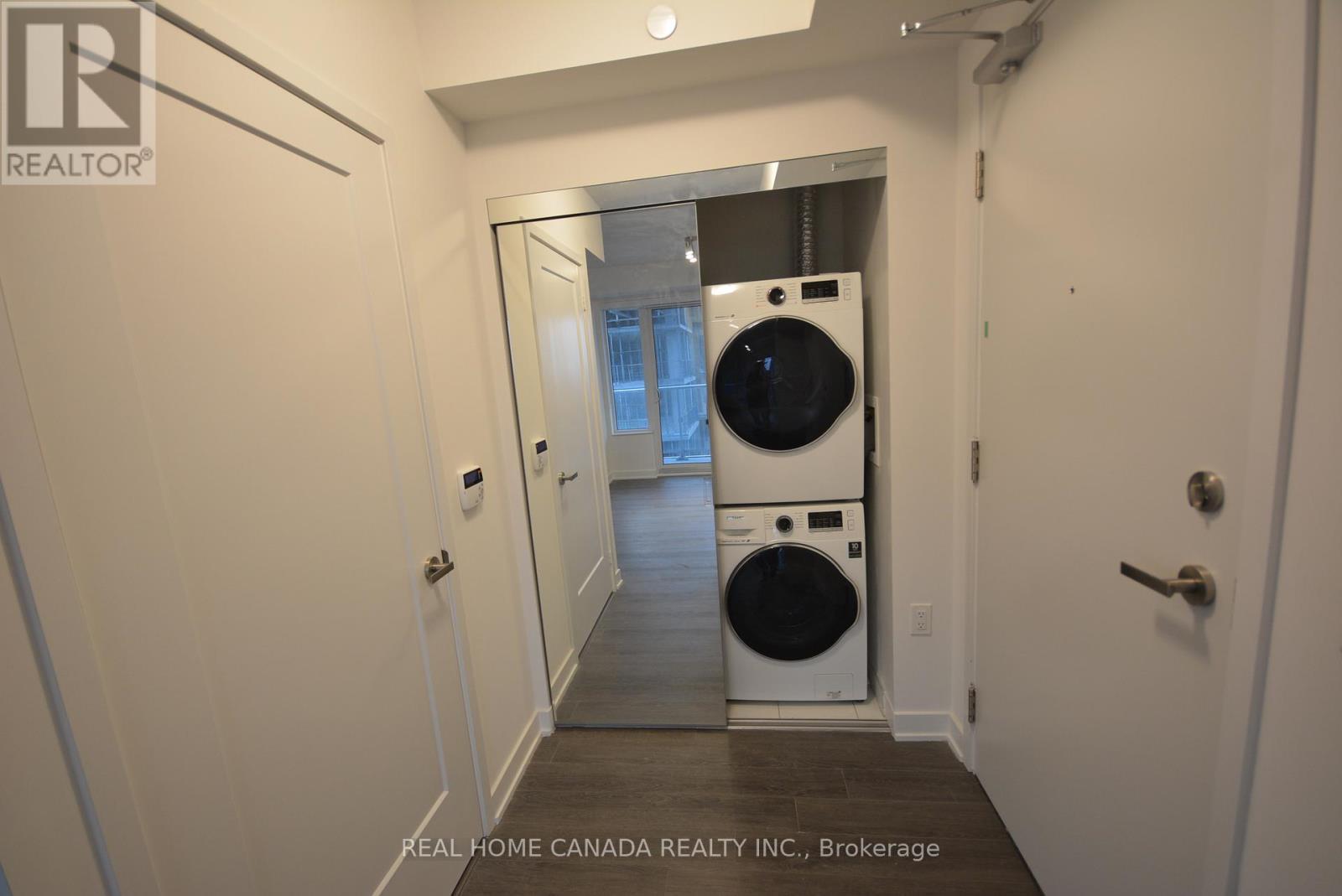 2704 - 195 Redpath Avenue, Toronto, ON - Indoor Photo Showing Other Room