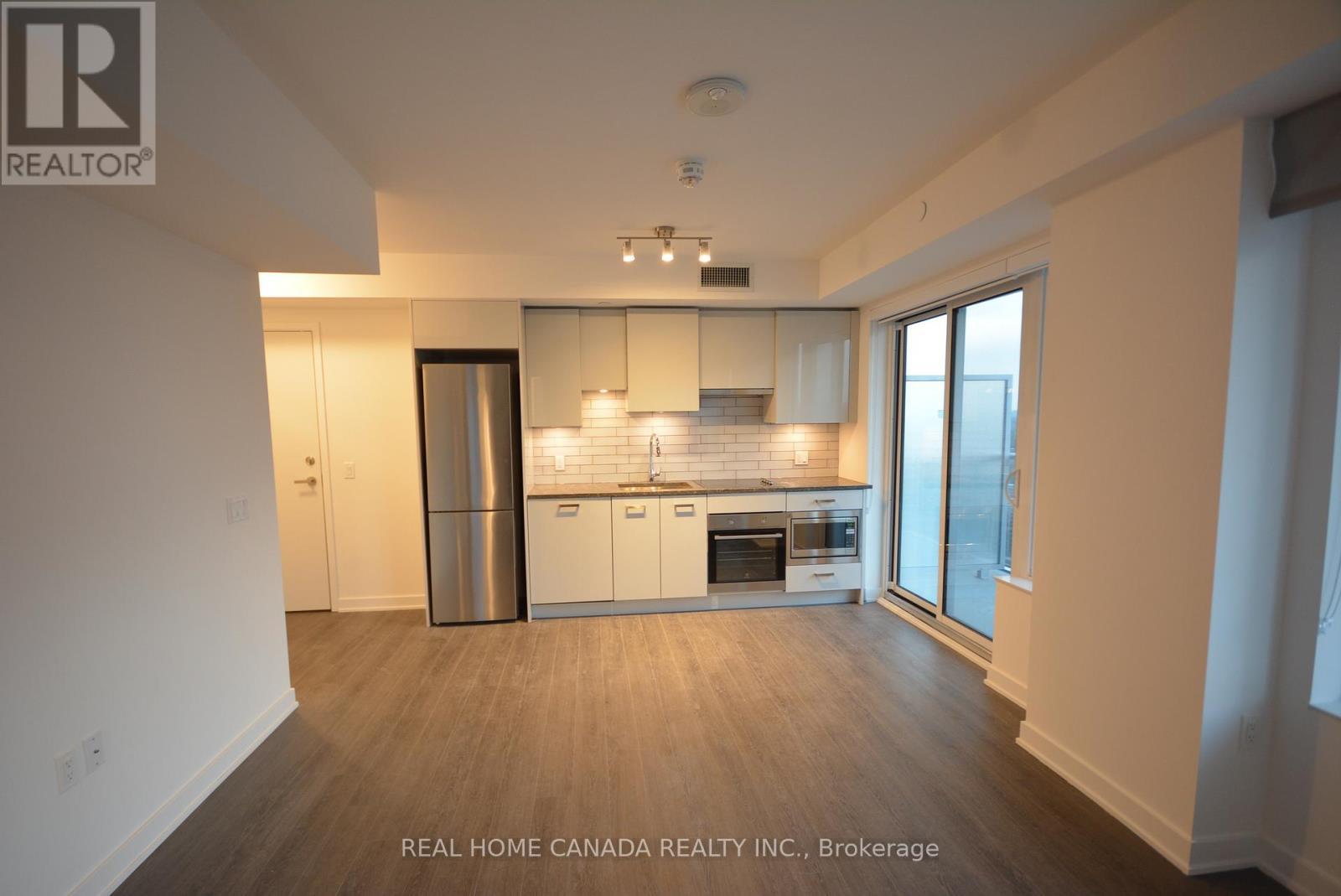2704 - 195 Redpath Avenue, Toronto, ON - Indoor Photo Showing Kitchen With Stainless Steel Kitchen