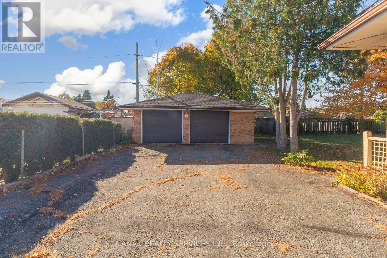 47 Jasper Crescent, London East, ON - Outdoor