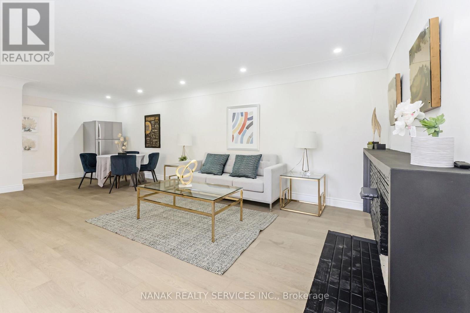 47 Jasper Crescent, London East, ON - Indoor Photo Showing Living Room