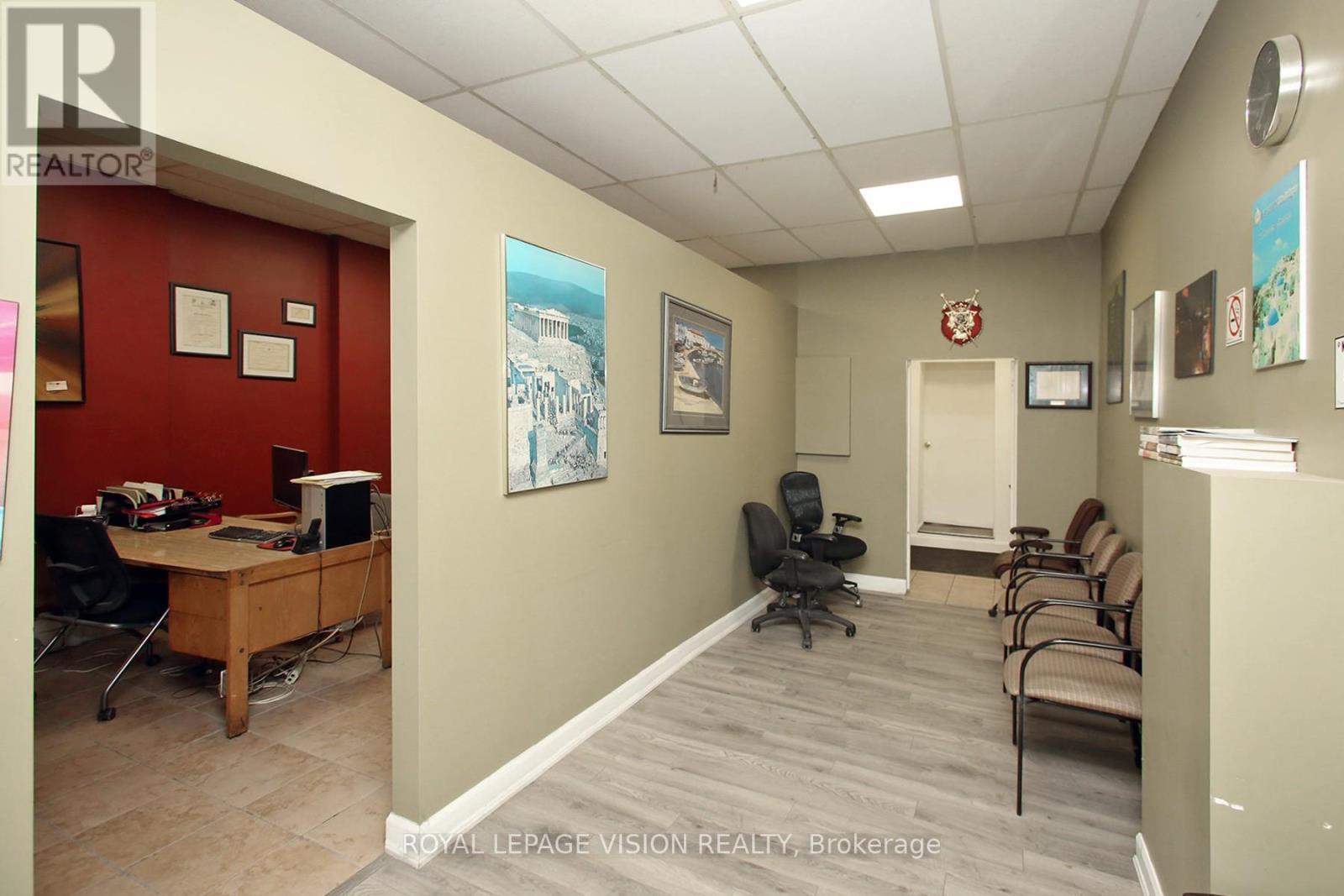 819 Pape Avenue, Toronto, ON