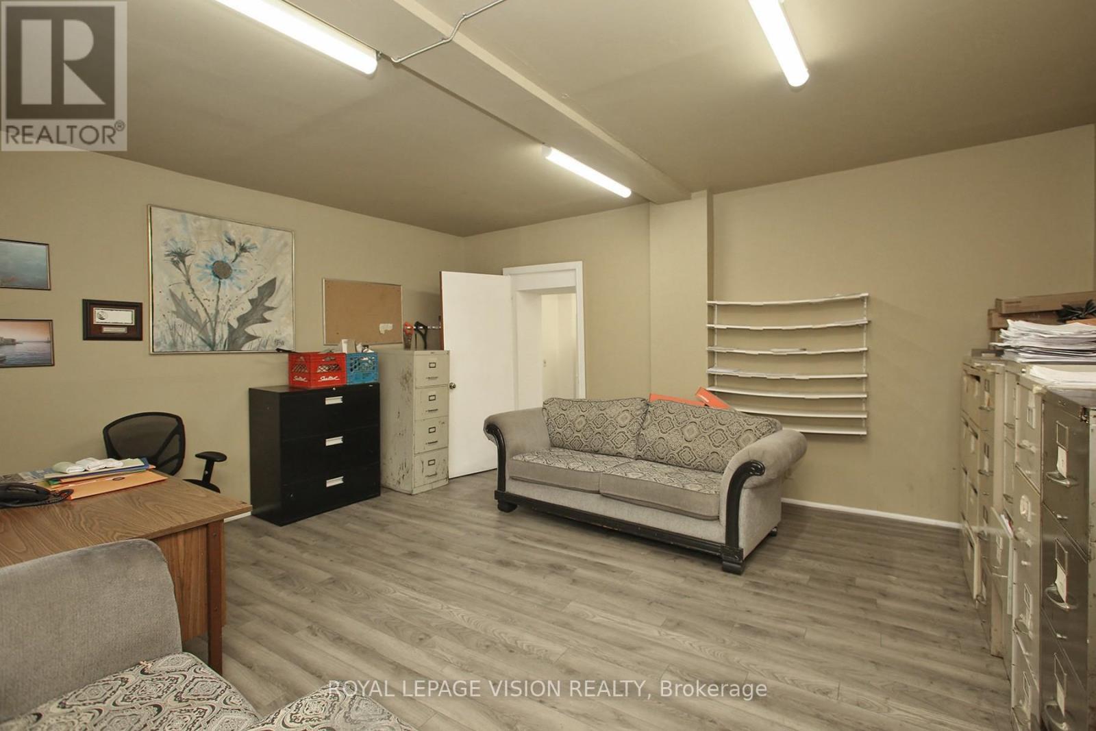 819 Pape Avenue, Toronto, ON